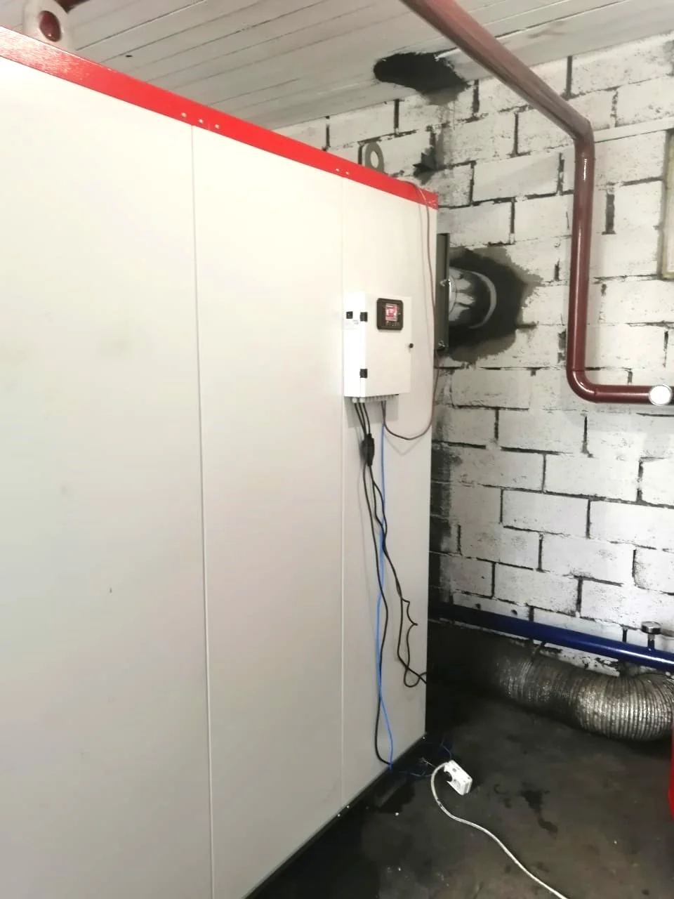 Фото - Котел Heiztechnik Q Max Plus 120 кВт (контроллер Heiztechnik Logic 250 / комплект чугунных колосников / вентилятор / инструмент для чистки), QMP150T000-R
